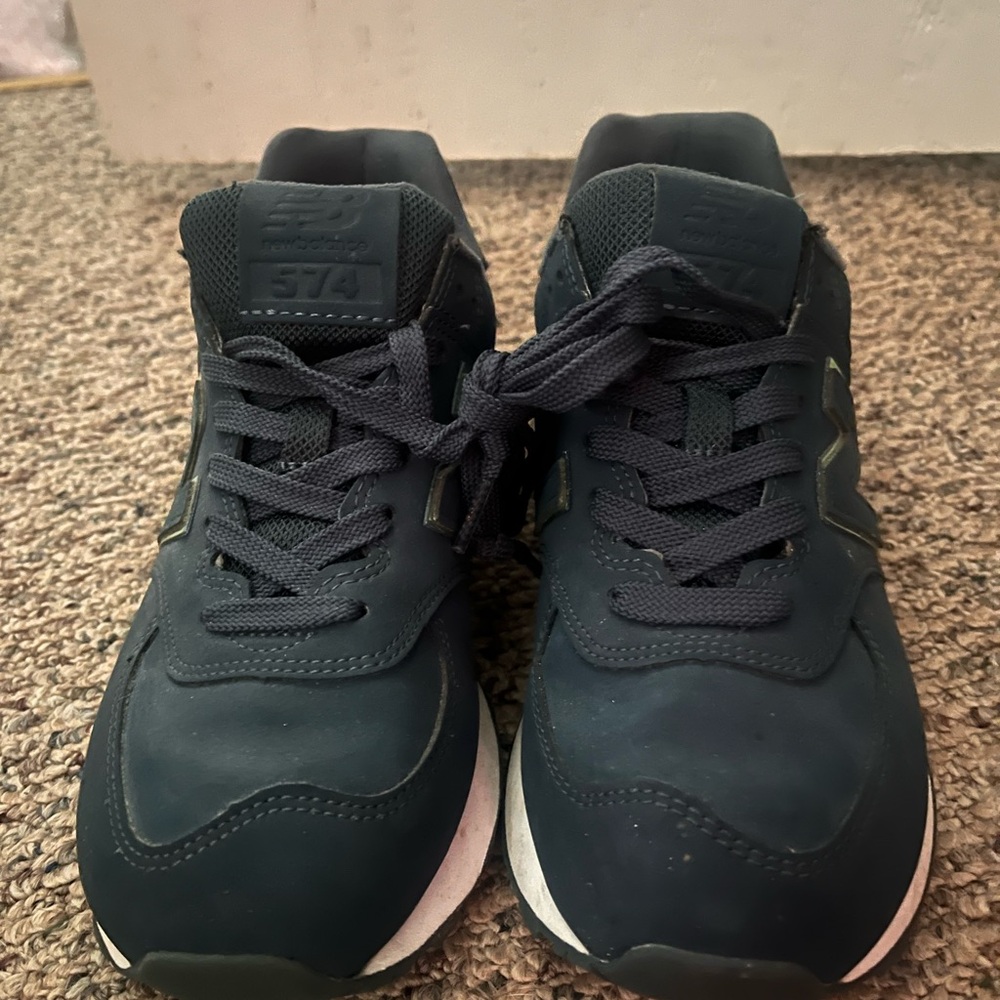 New Balance Blue and Gold Sneakers Modern Athletic Design 574s